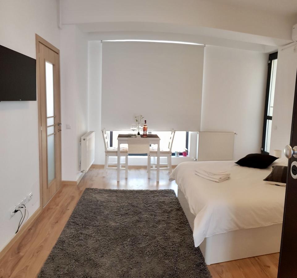 Studio Confort 3 Bucharest Luaran gambar