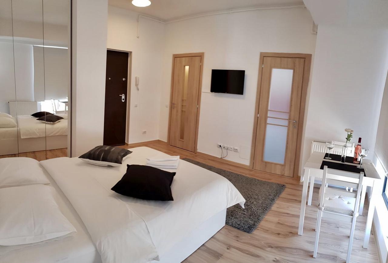 Studio Confort 3 Bucharest Luaran gambar