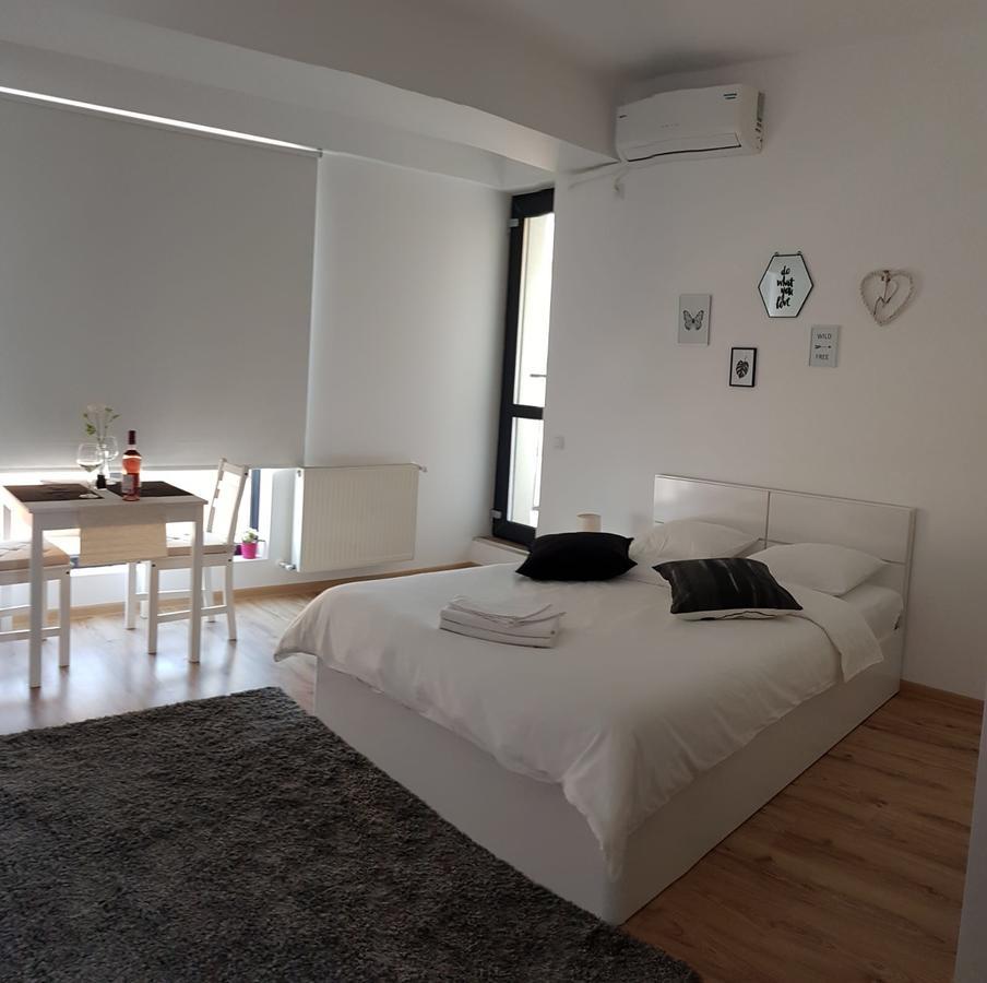 Studio Confort 3 Bucharest Luaran gambar