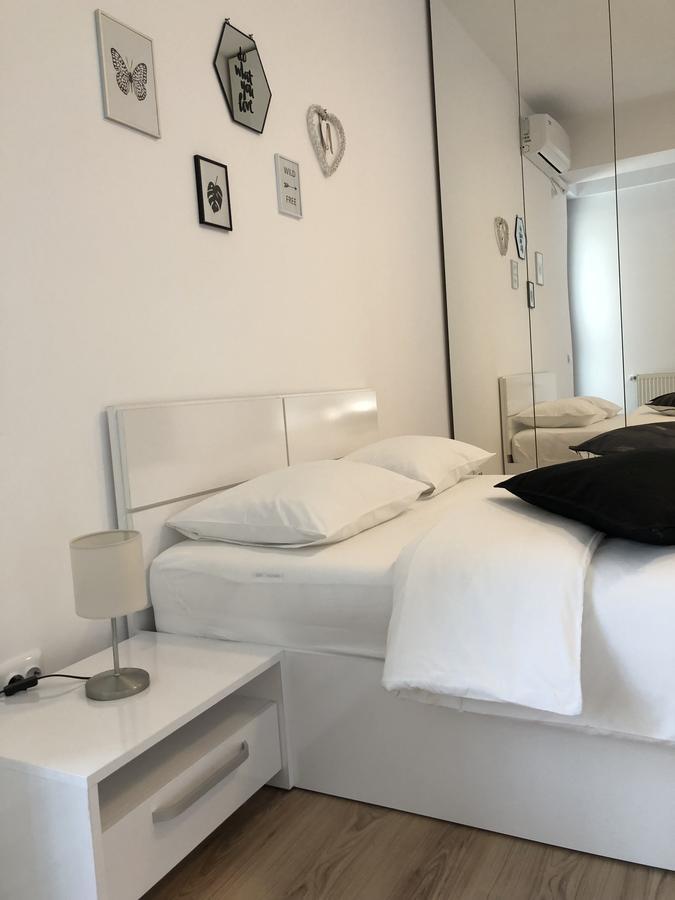 Studio Confort 3 Bucharest Luaran gambar